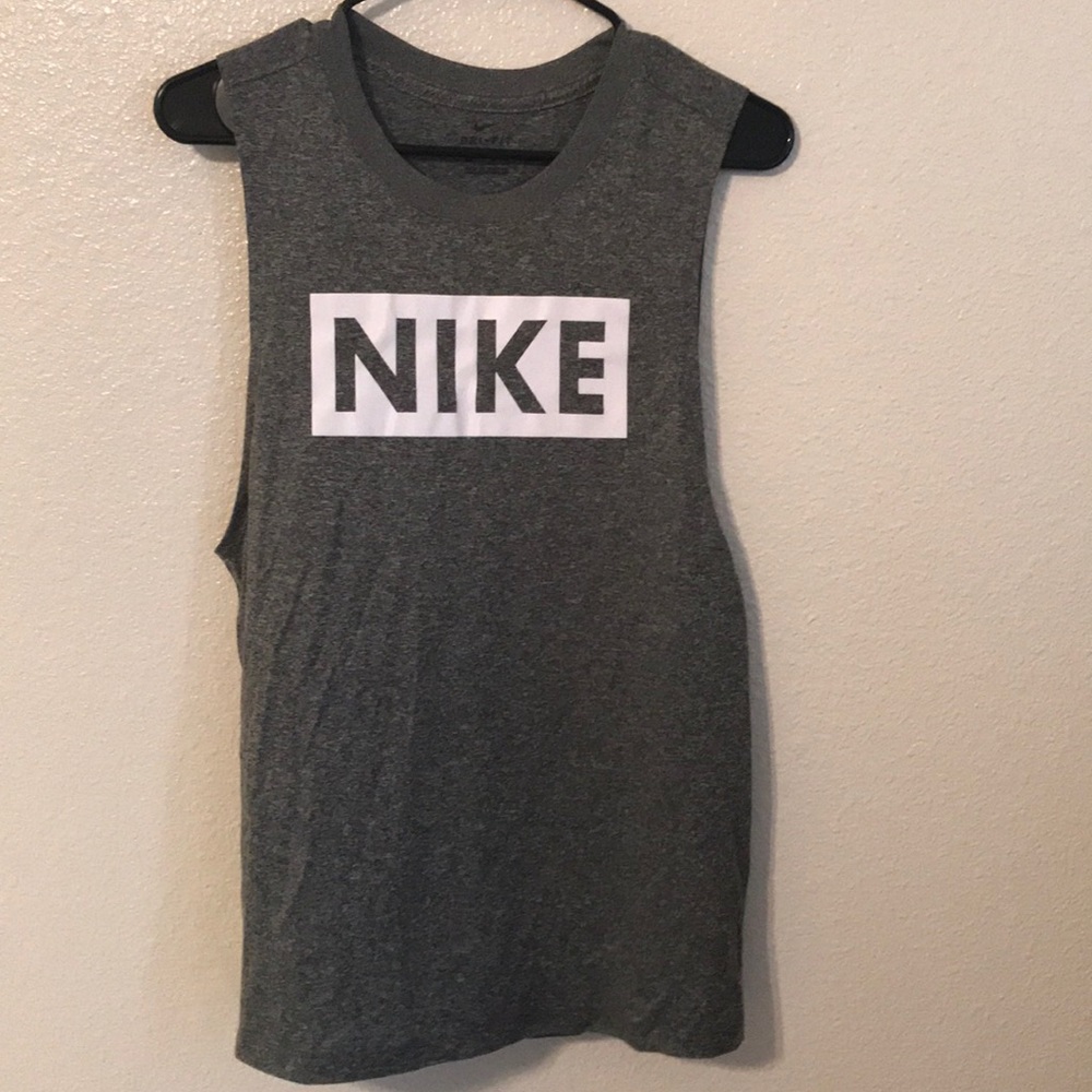 Nike tank
